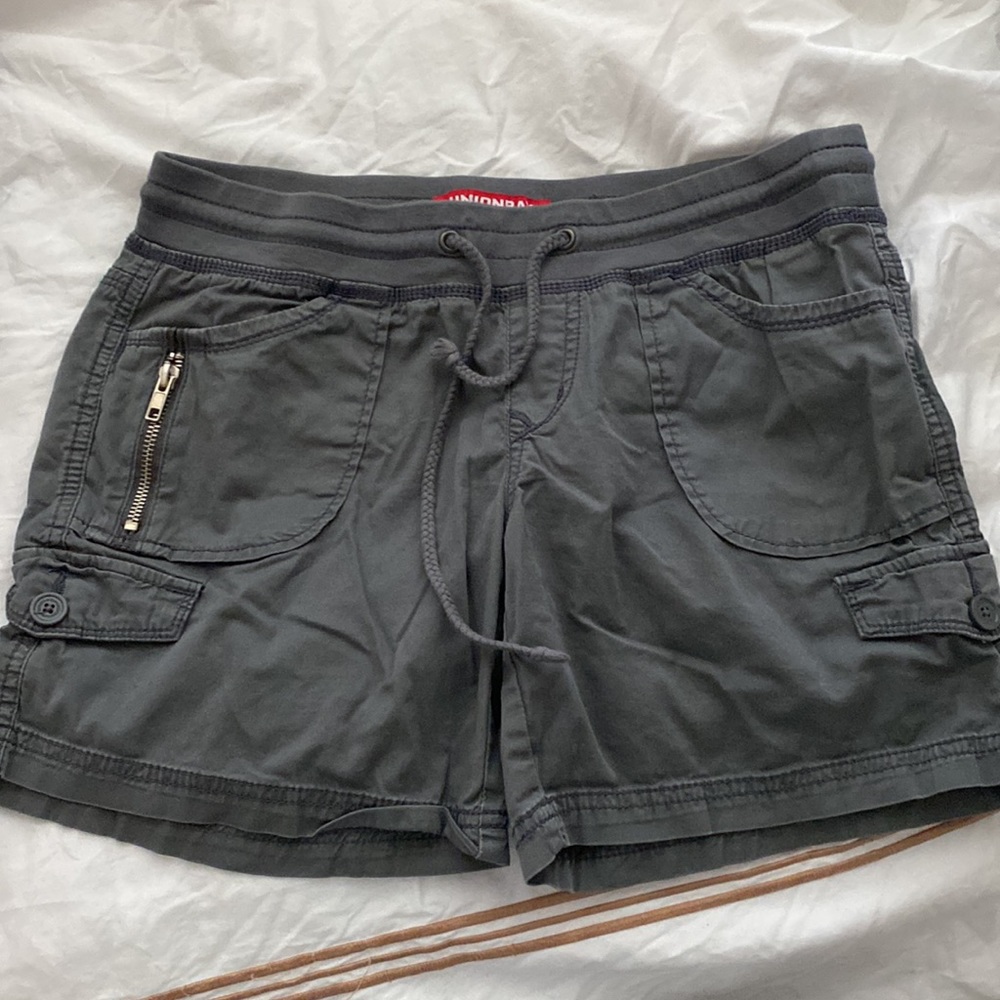 Shorts - Picture 2 of 2